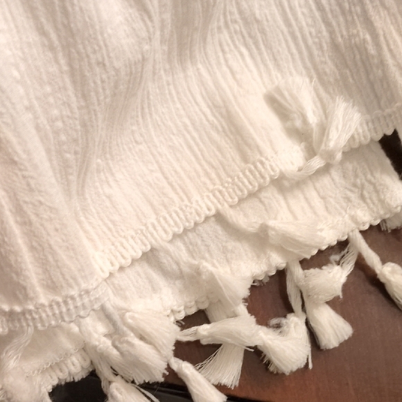 Davi & Dani White Smocked Tassel Tube Top- White-Medium NWT - Picture 4 of 4